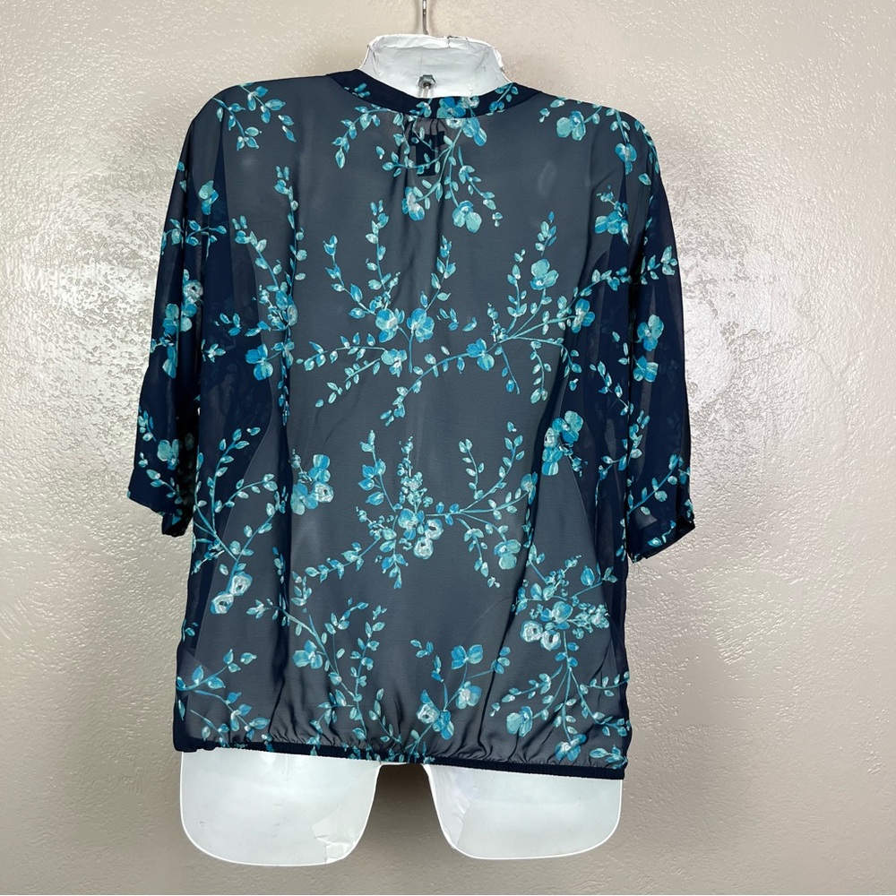 5 for $30 Gap women 3/4 sleeve v-neck blue black‎ floral blouse size large - Picture 6 of 16